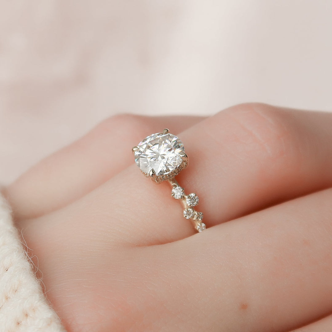1 CT Round Cut Cluster Engagement Ring - Moissanite Diamond