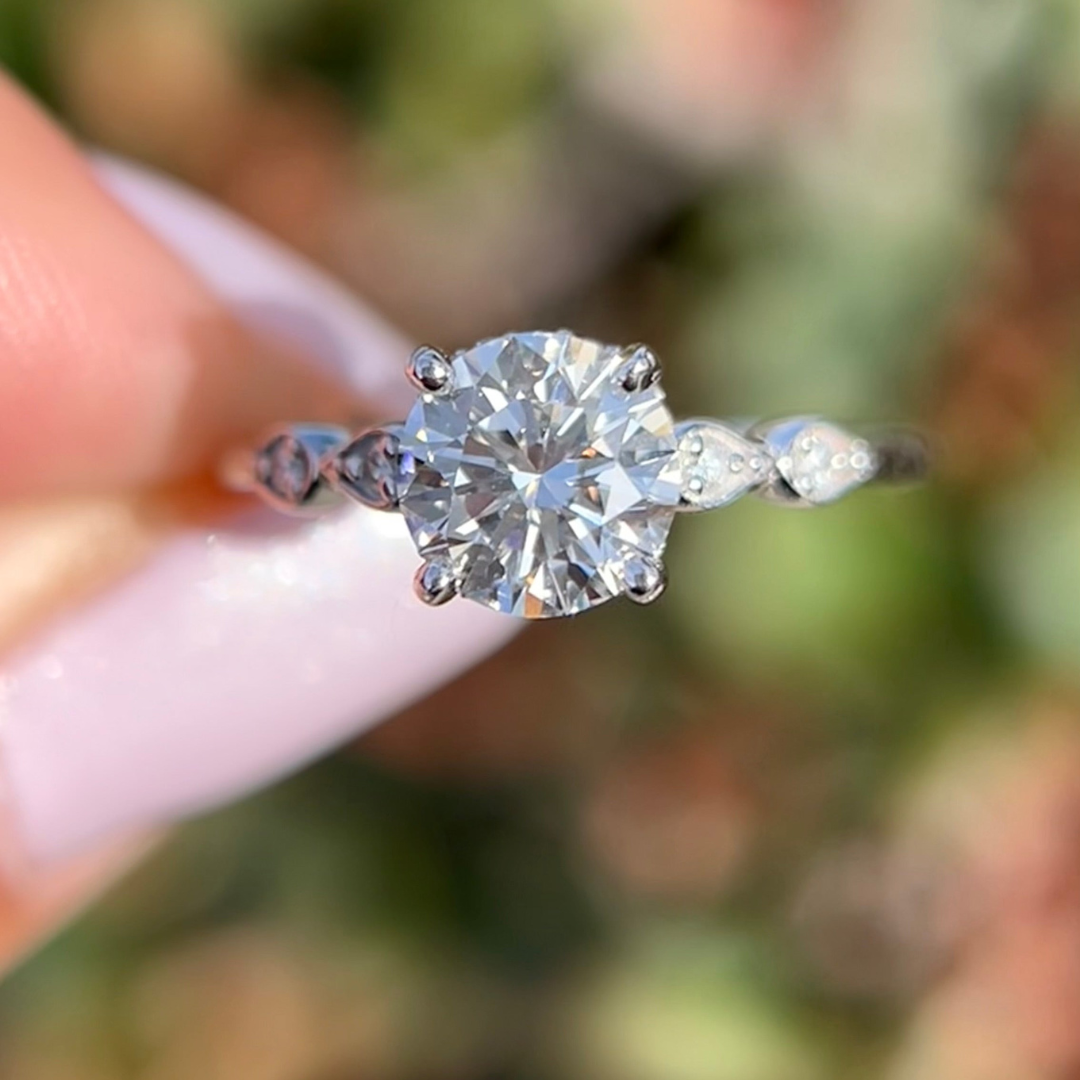 1 CT Round Cut Five Stone Engagement Ring - Moissanite Diamond