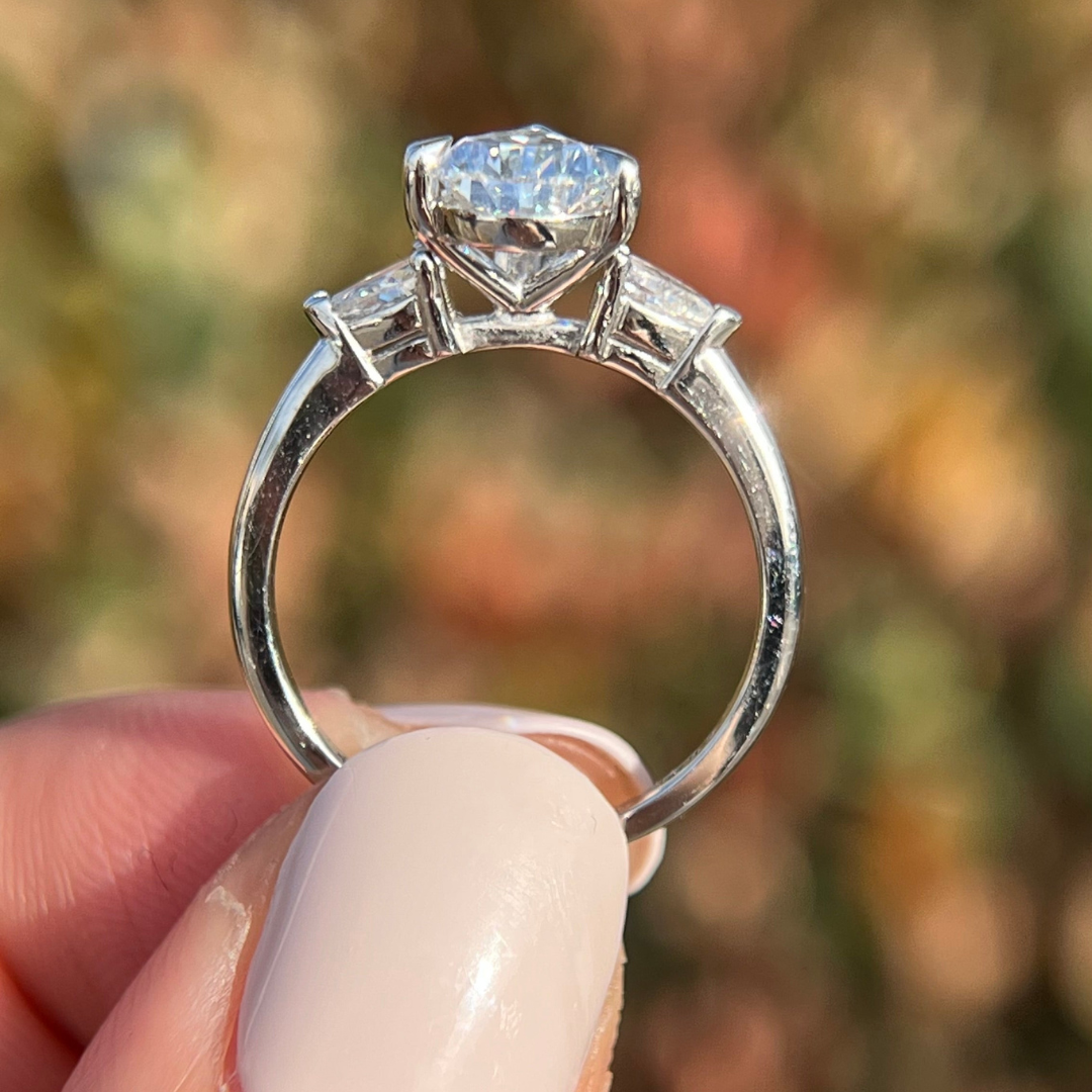 Women's Pear Diamond Ring