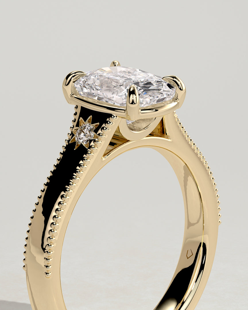2 CT Oval Cut Vintage Engagement Ring - Moissanite Diamond