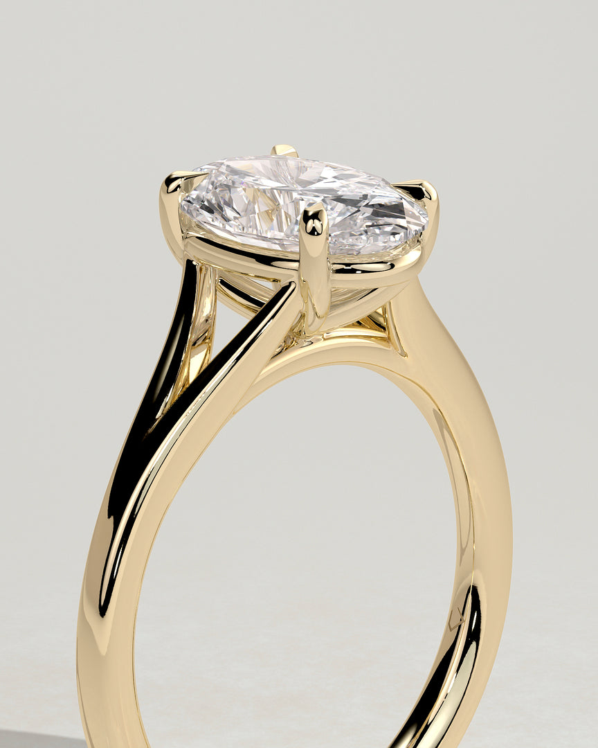 2 CT Oval Cut Split Shank Engagement Ring - Moissanite Diamond