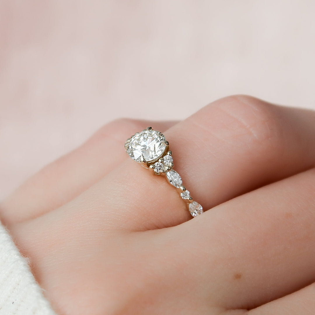 2 CT Round Cut Cluster Engagement Ring - Moissanite Diamond