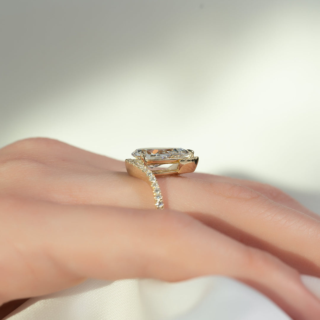 2 CT Pear Cut Bypass Engagement Ring - Moissanite Diamond