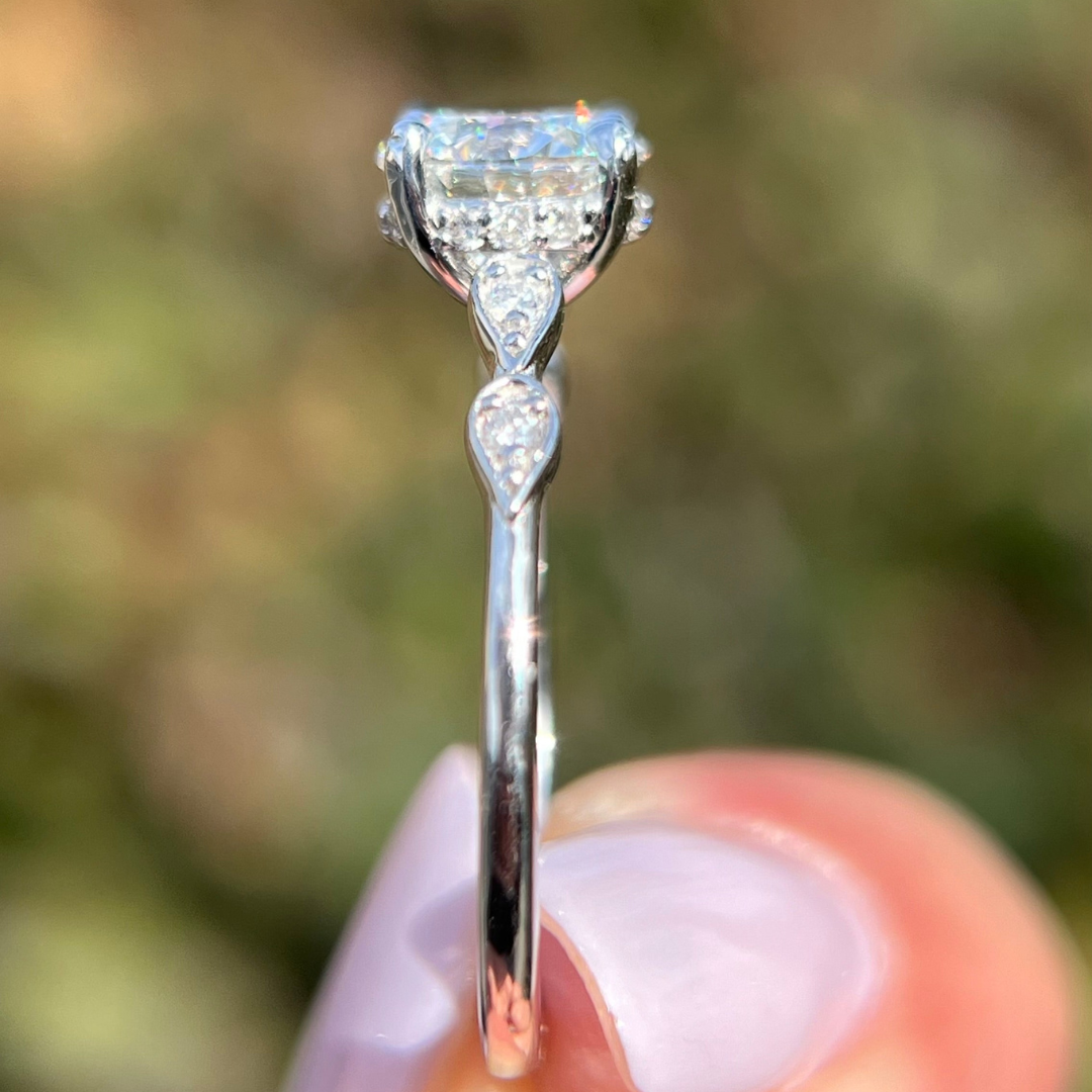 1 CT Round Cut Five Stone Engagement Ring - Moissanite Diamond