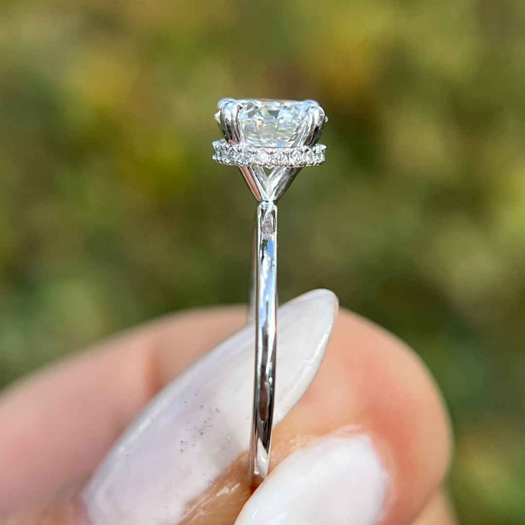 2 CT Round Solitaire Engagement Ring - Moissanite Diamond
