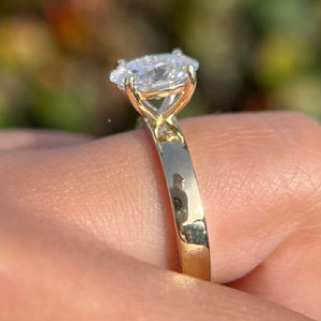 1 CT Oval Cut Cigar Engagement Ring - Moissanite Diamond