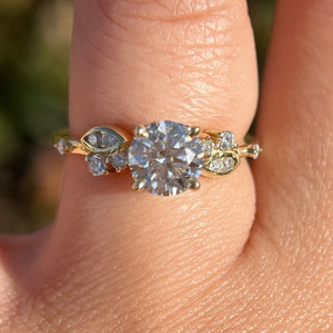 1 CT  Round Cut Cluster Engagement Ring - Lab Grown Diamond