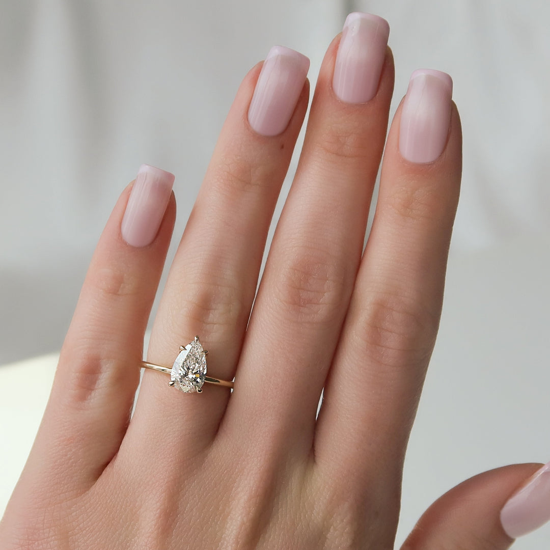 2 CT Pear Cut Solitaire Engagement Ring - Moissanite Diamond