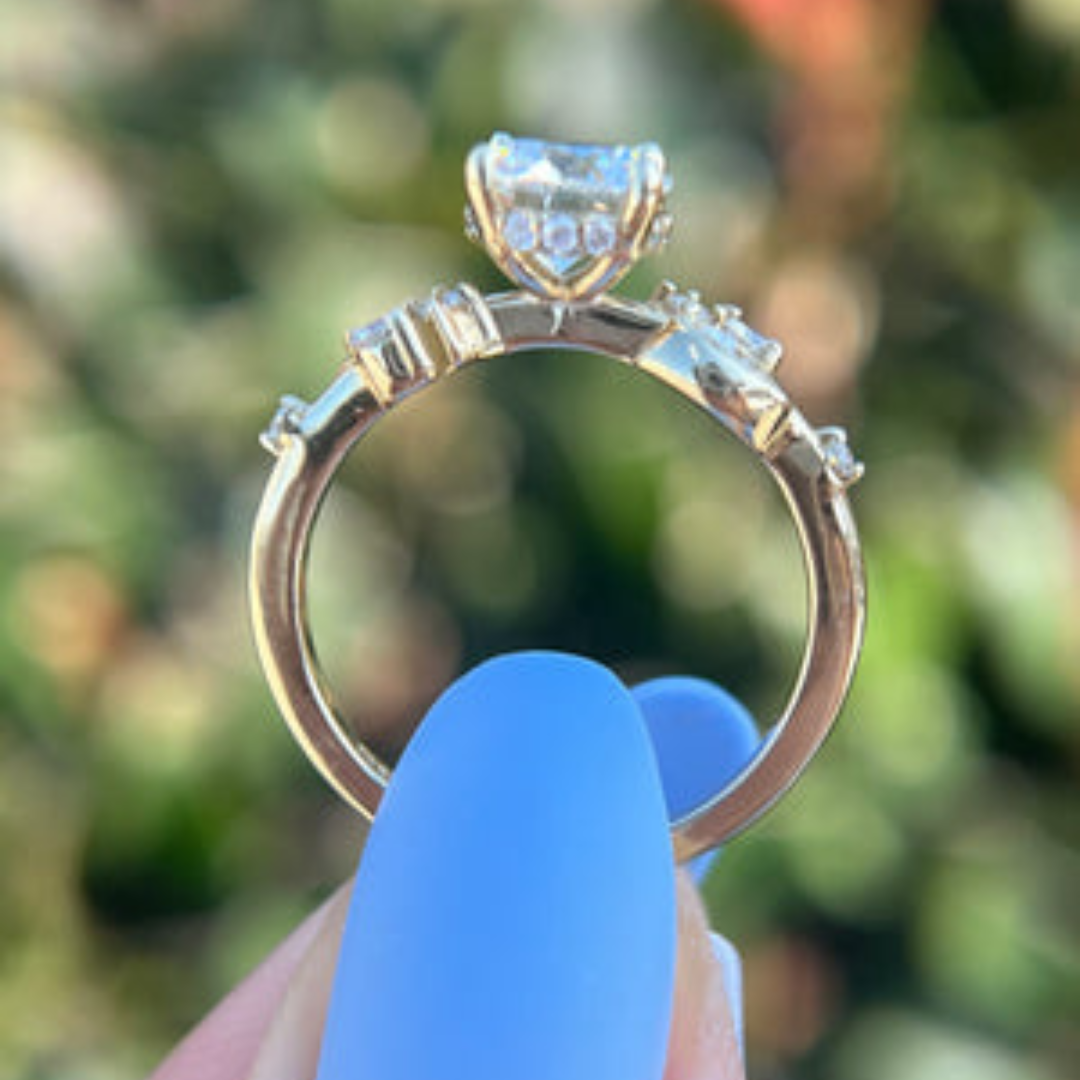 1 CT  Round Cut Cluster Engagement Ring - Lab Grown Diamond
