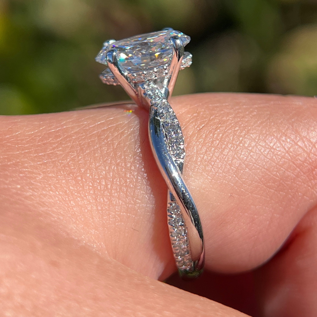 2 CT Oval Infinity Engagement Ring - Moissanite Diamond