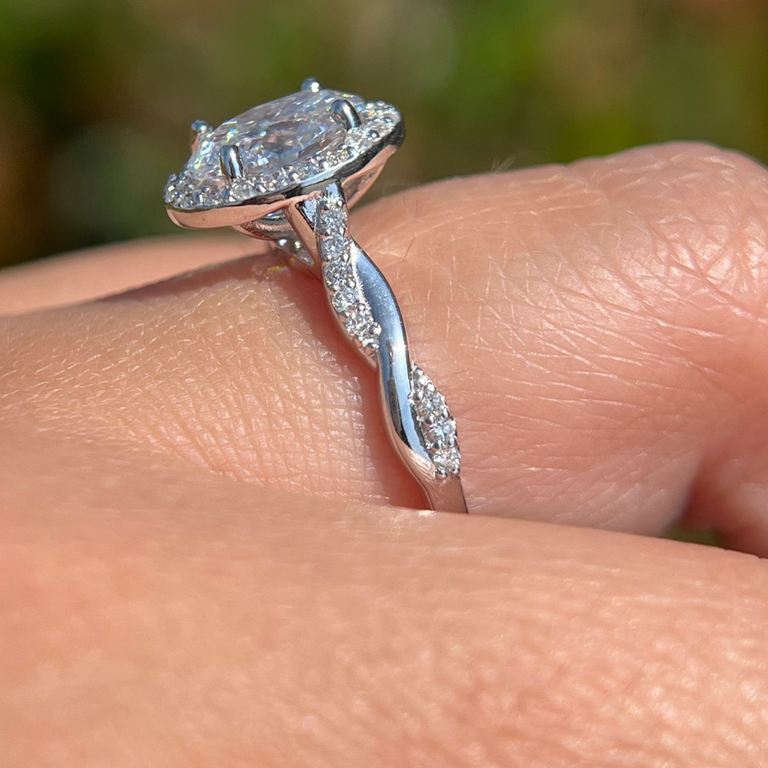 Moissanite Diamond Ring