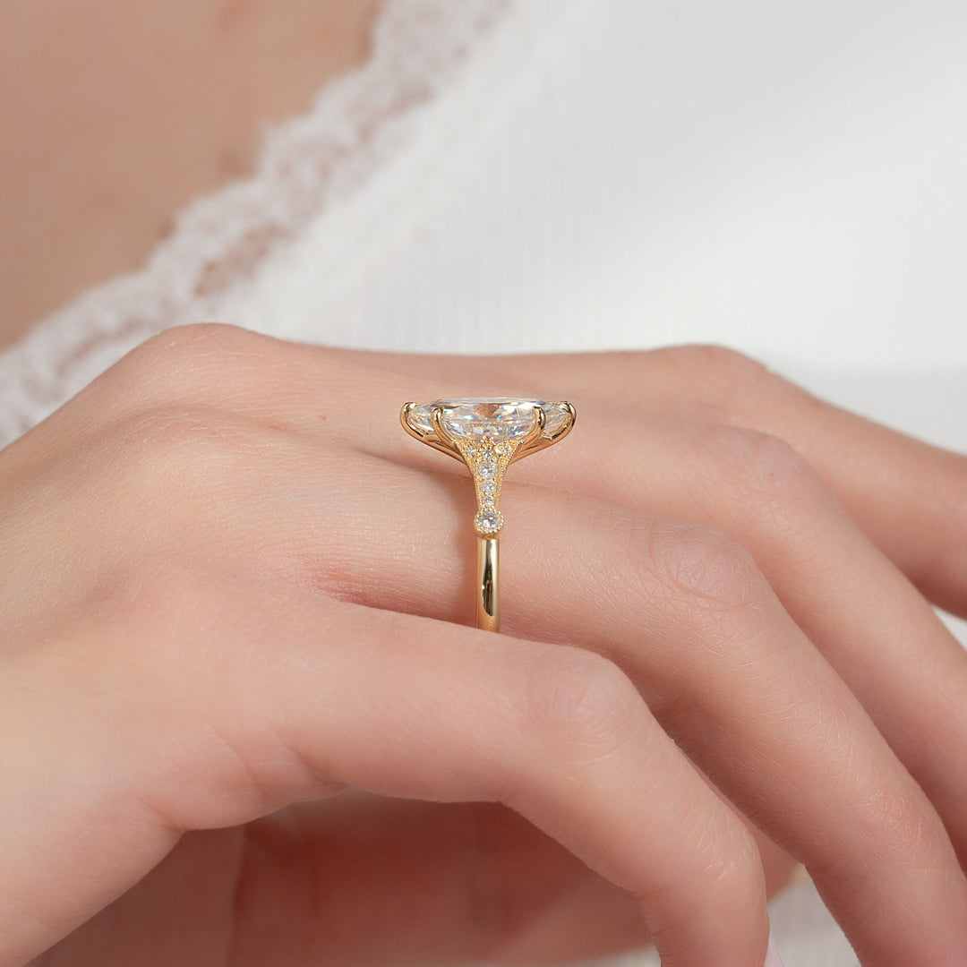 2 CT Marquise Cut Vintage Engagement Ring - Moissanite Diamond