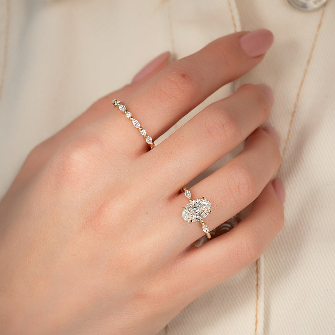 2 CT Oval Cut Three Stone Engagement Ring - Moissanite Diamond