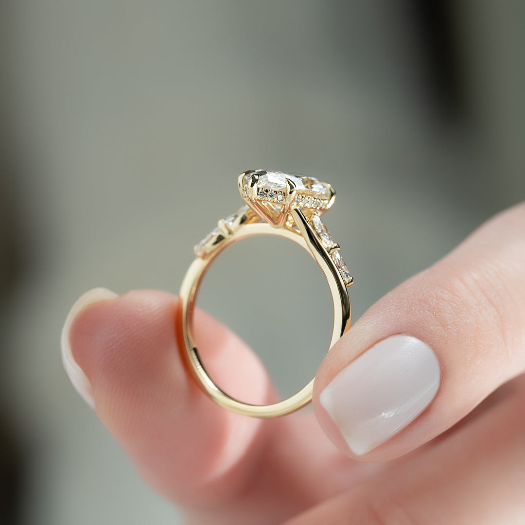2 CT Marquise Cut Sweeping Engagement Ring - Moissanite Diamond