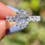 Oval Cut Moissanite Engagement Ring