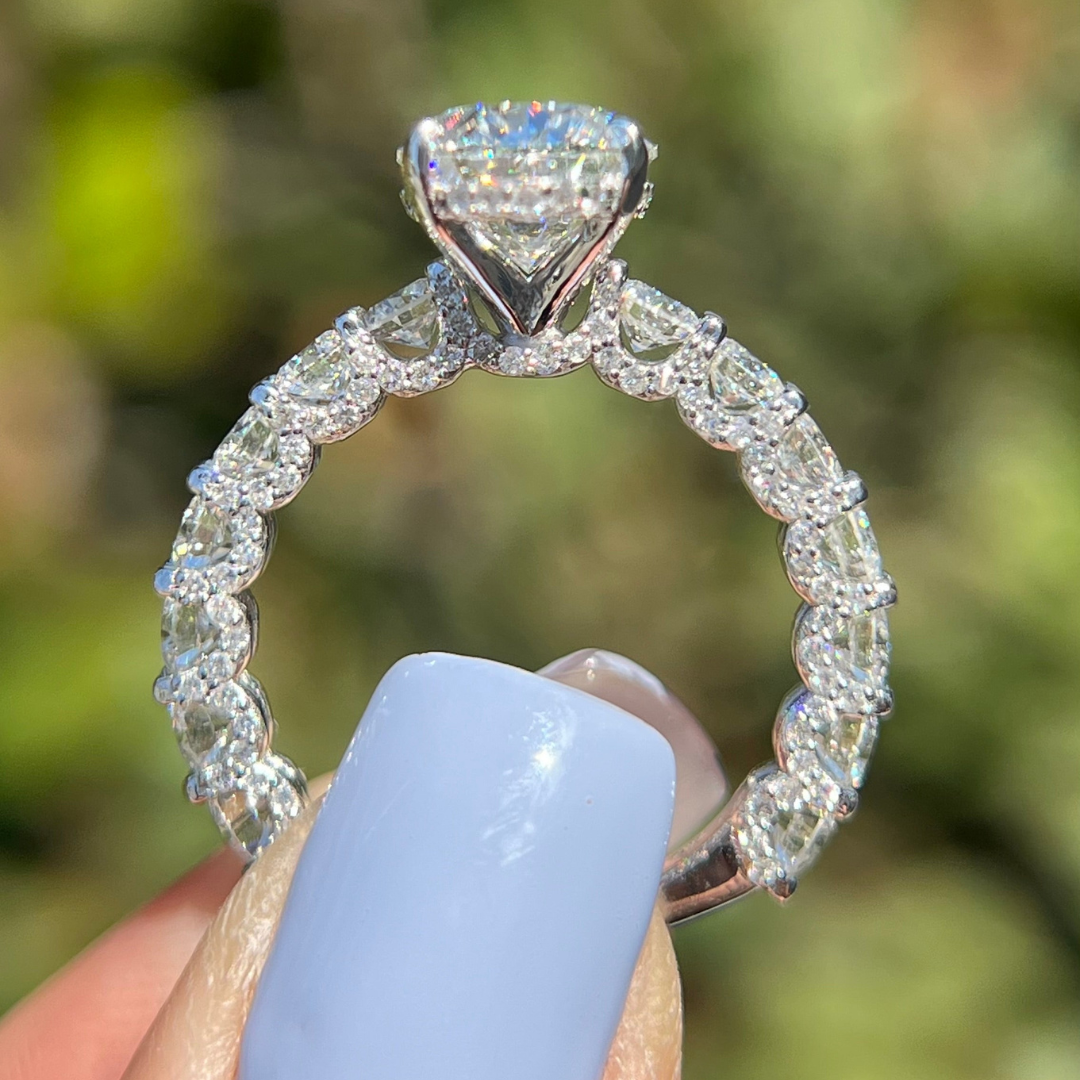 Oval Cut Moissanite Engagement Ring