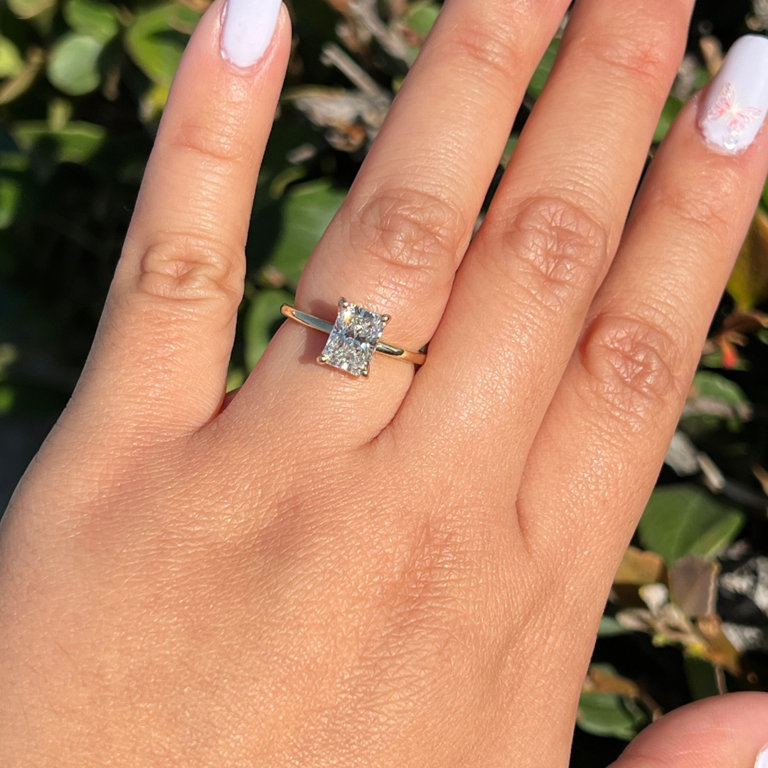 2 CT Radiant Solitaire Engagement Ring - Moissanite Diamond