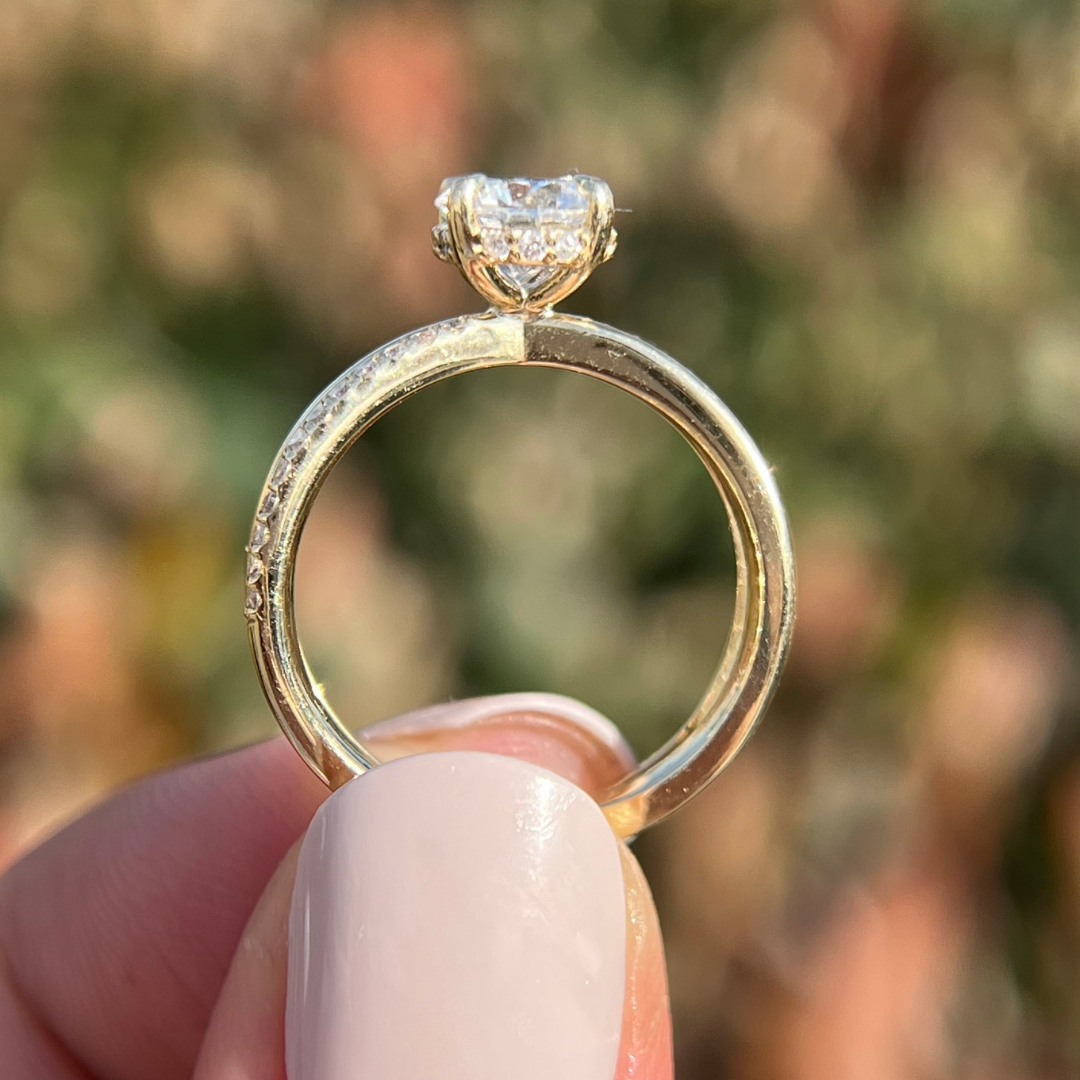 2 CT Round Cut Criss Cross Engagement Ring - Lab Grown Diamond