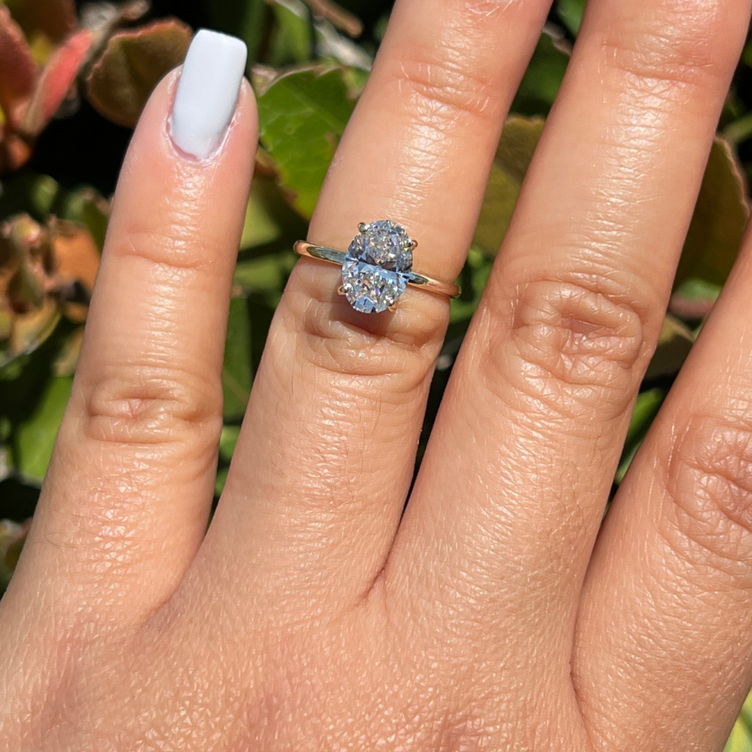 2 CT Oval Cut Solitaire Engagement Ring - Moissanite Diamond
