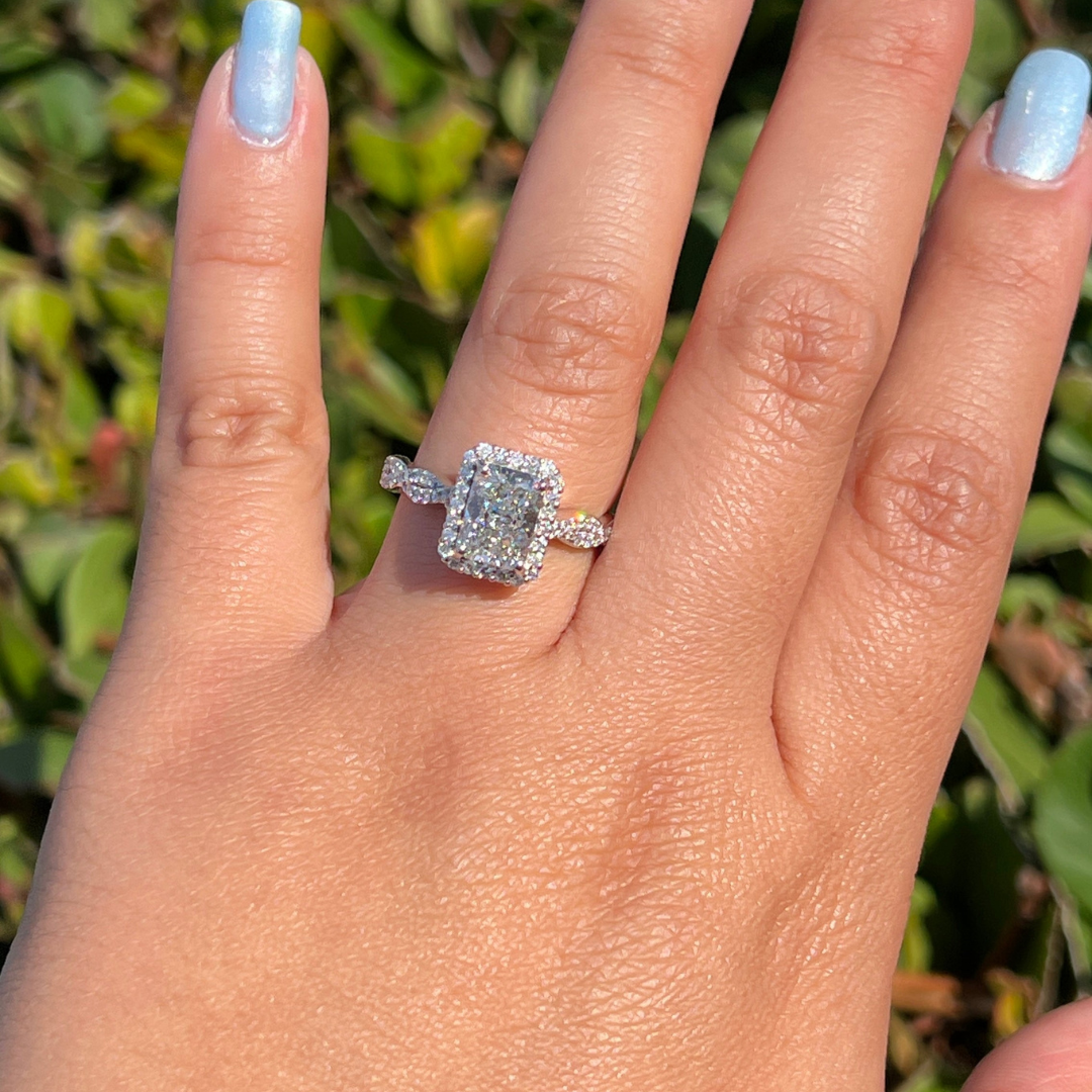 1 CT Radiant Cut Halo Infinity Engagement Ring - Moissanite Diamond