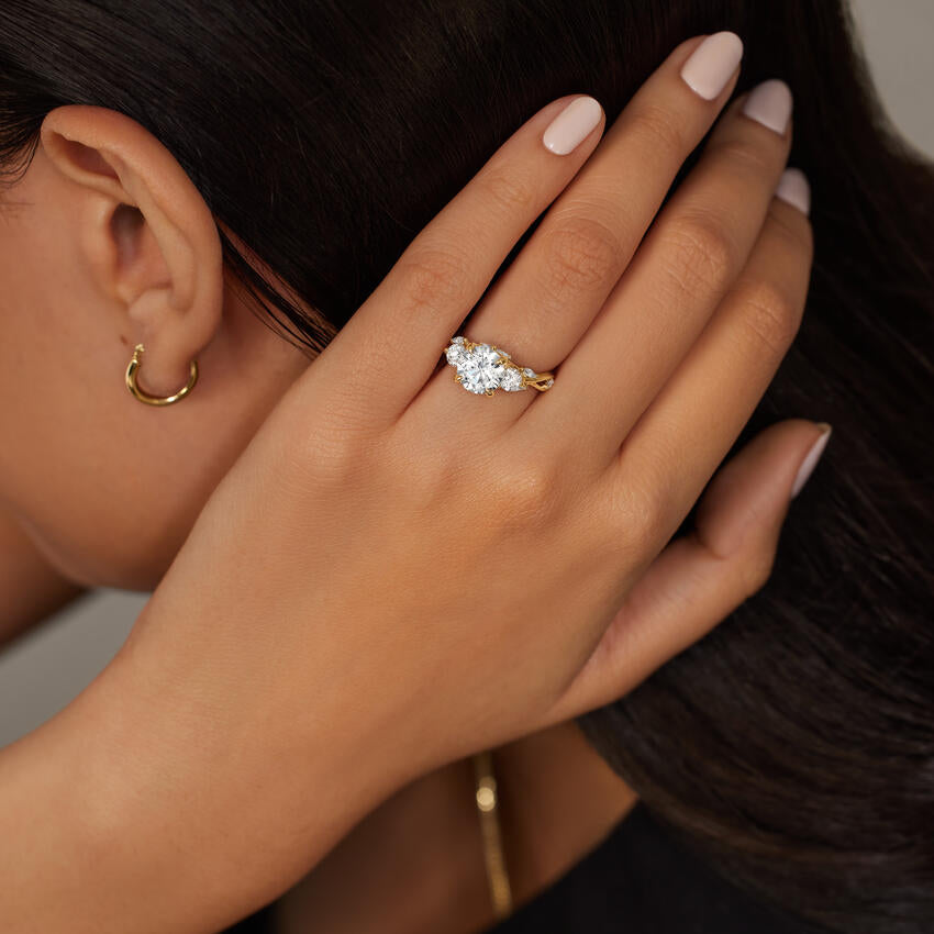 2 CT Pear Cut Moissanite Diamond Three Stone Engagement Ring