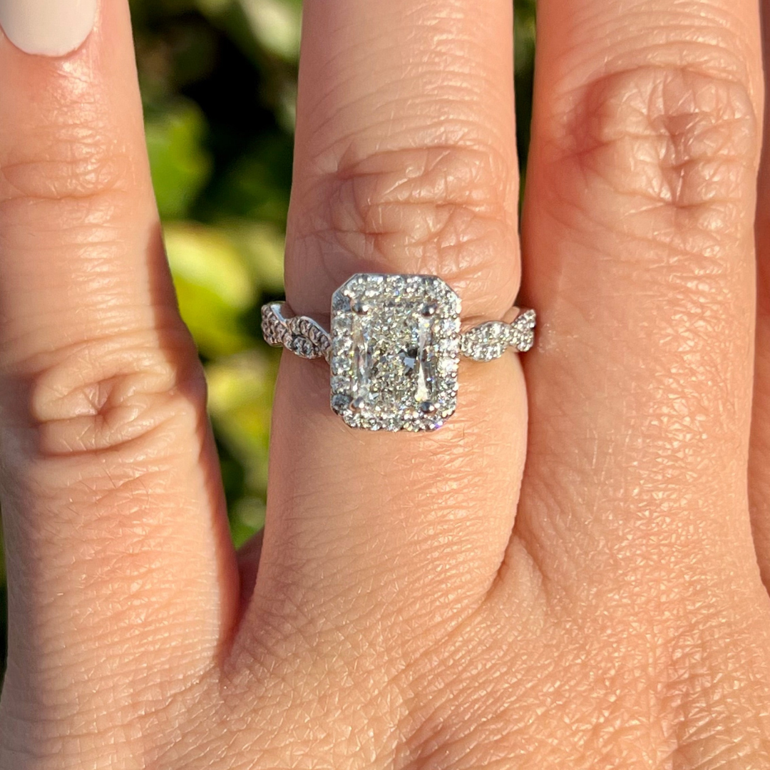 Women's Halo Diamond Ring