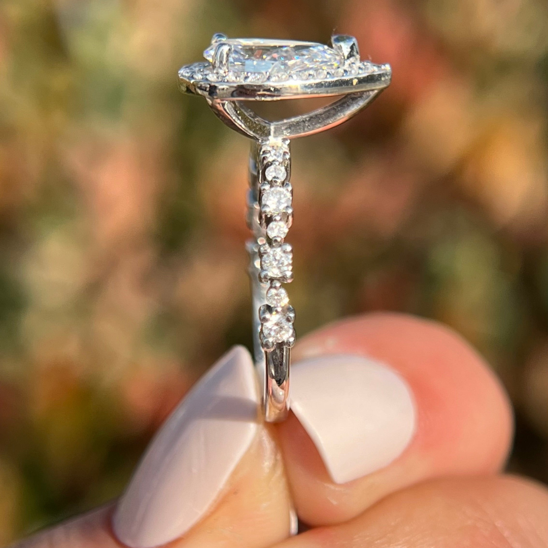Sparkling Pear Cut Diamond Ring