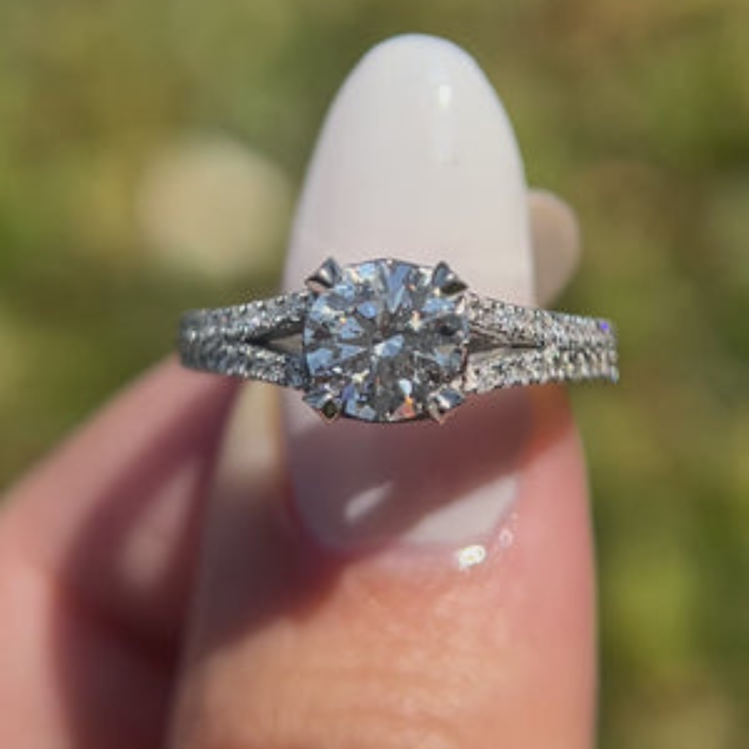 Moissanite Wedding Ring
