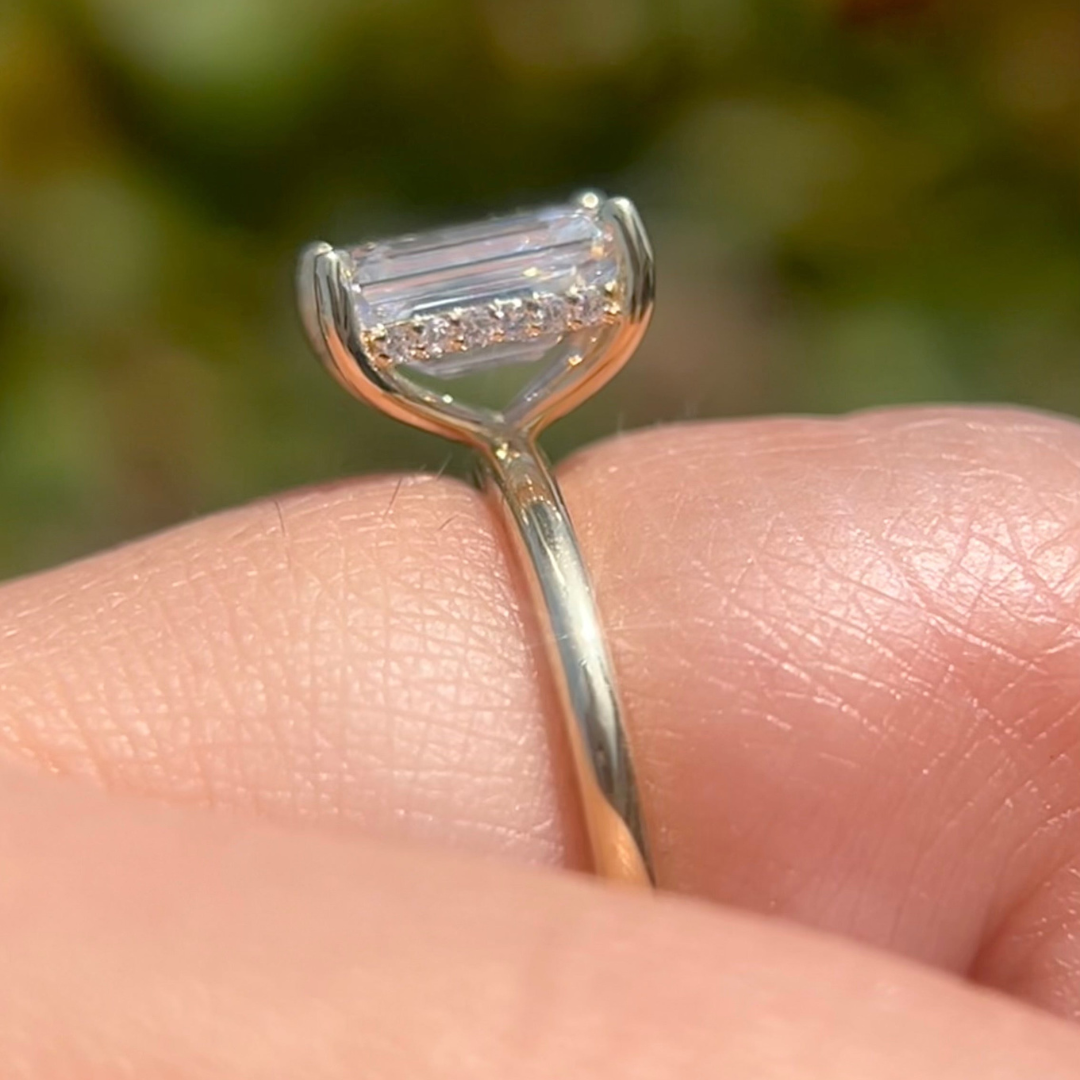 Emerald Solitaire Ring