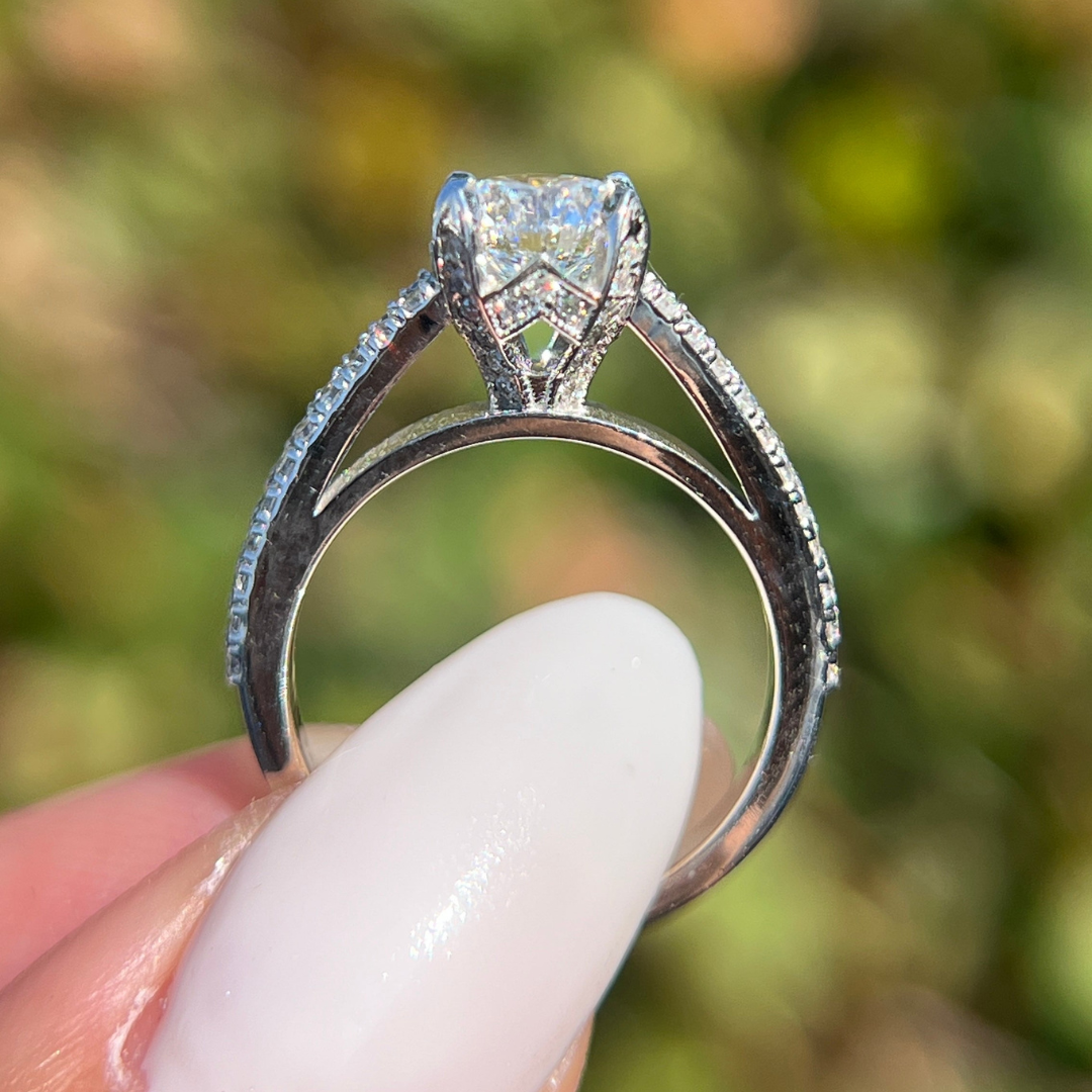 Moissanite Diamond Ring
